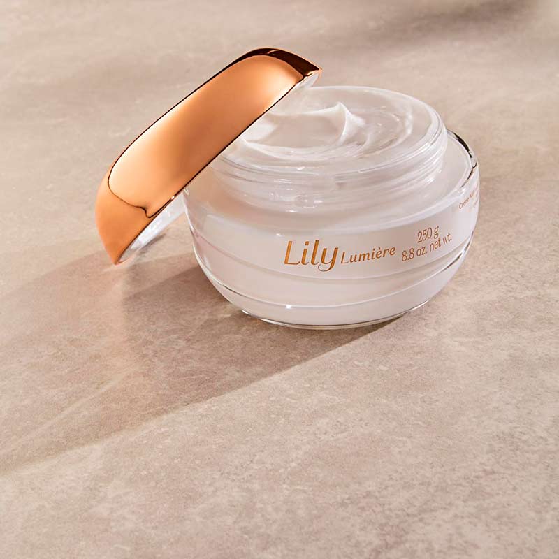 Creme Corporal Lily Lumiere